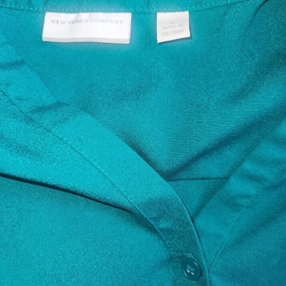 New York & Company Teal Green Sleeveless Blouse Medium Half-Button Shell - Picture 8 of 12
